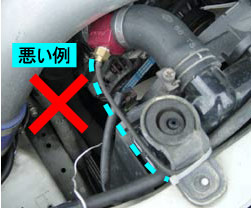 ×Bad Example : Stress on the base of the wire due to not slack in the sensor